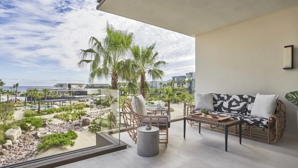 Costa palmas four season